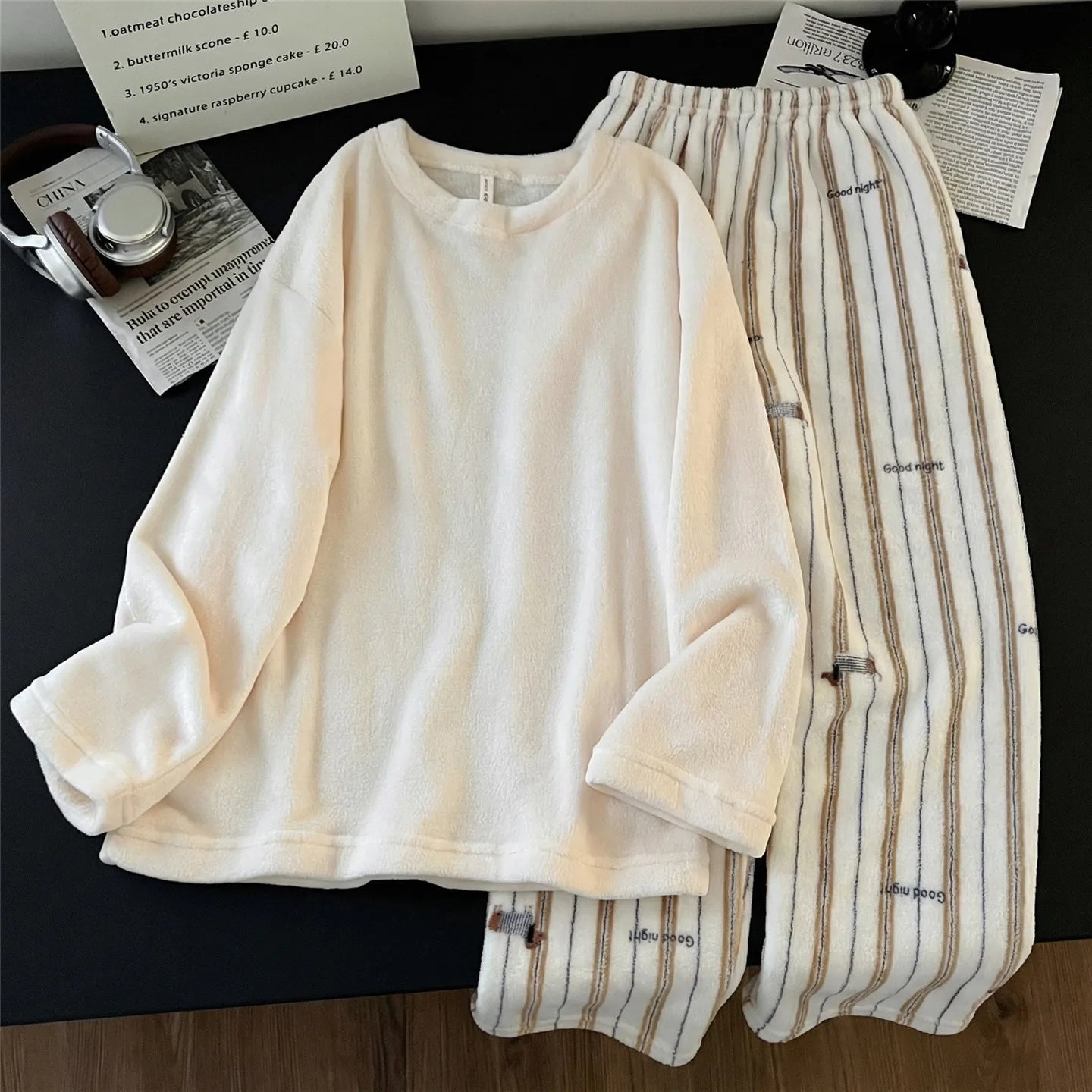 Men's Coral Fleece Pajamas Thickened Flannel Home Clothes Set Casual Loose Fit Autumn Winter Warm Sleepwear round Neck Sweats...