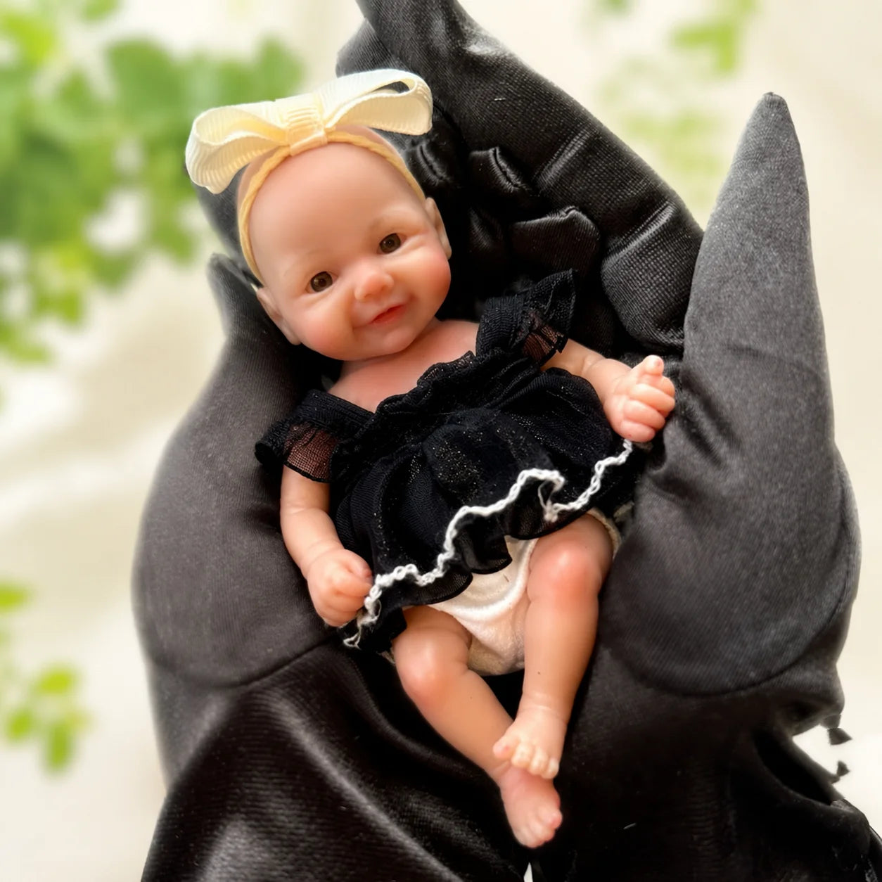 6 Inch Cuddly Mini Palm Silicone Bebe Reborn Girl & Boy Flexible Soft Touch Can Washable Lifelike Reborn Silicone Doll