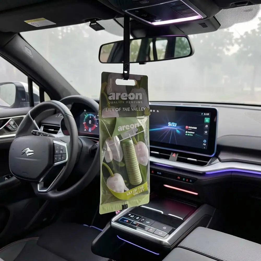 Aromatherapy Car Diffuser with Essential Oils for Relaxation and Stress Relief During Drives