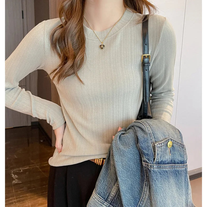 Women’s Soft-Wear Top Ribbed Crew-Neck Base Layer, Long-Sleeved T-Shirt Suitable for Layering or Wearing on Its Own