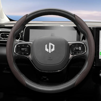 Suitable for Leapmotor Breathable Leather Steering Wheel Cover with Segmented Quick-Release Design, Non-Slip and Durable, for Models T03 C10 B10 B05 B03X C16 C11 C01, Etc., in Black, Bright Red, and Green