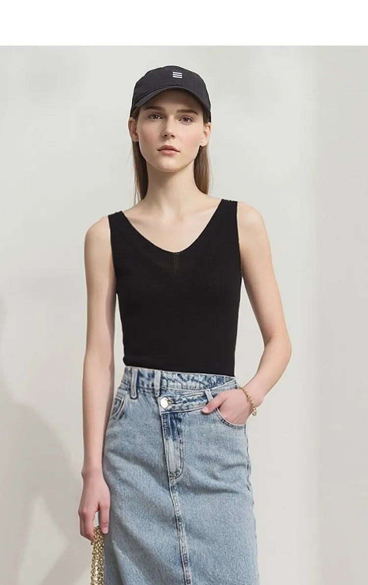 Amii Women's Tank Top 2026 Summer New Solid Color Slim Fit Sleeveless Vest Casual Layering V-Neck Camisole For Women 12642062