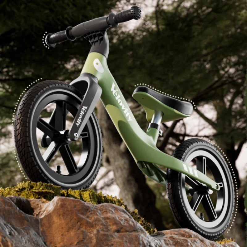 Balance Bike No Pedals Kids Ages Two Three Six Wholesale Stock Toys for Learning To Walk Without Pedals Sliding Walking Toy