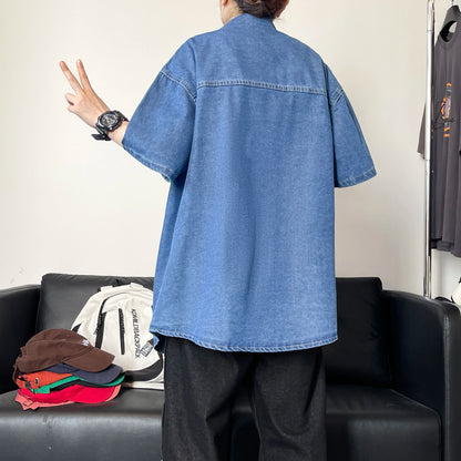Workwear style denim short sleeved shirt with women's doubles pockets, loose and slimming  versatile daily top