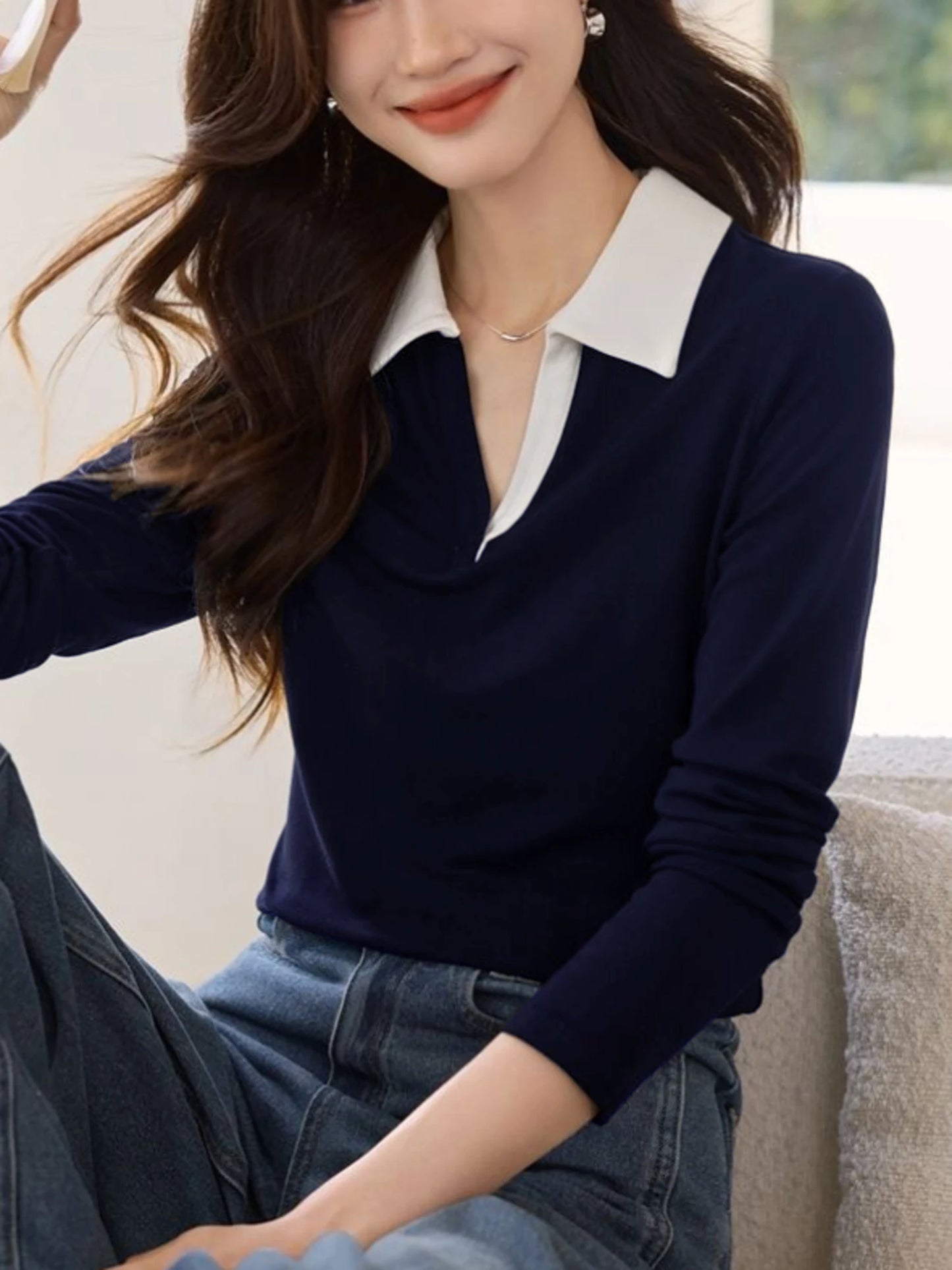 Women's solid color long-sleeved POLO shirt neckline contrast design, spring and autumn fashion casual daily knitted tops.