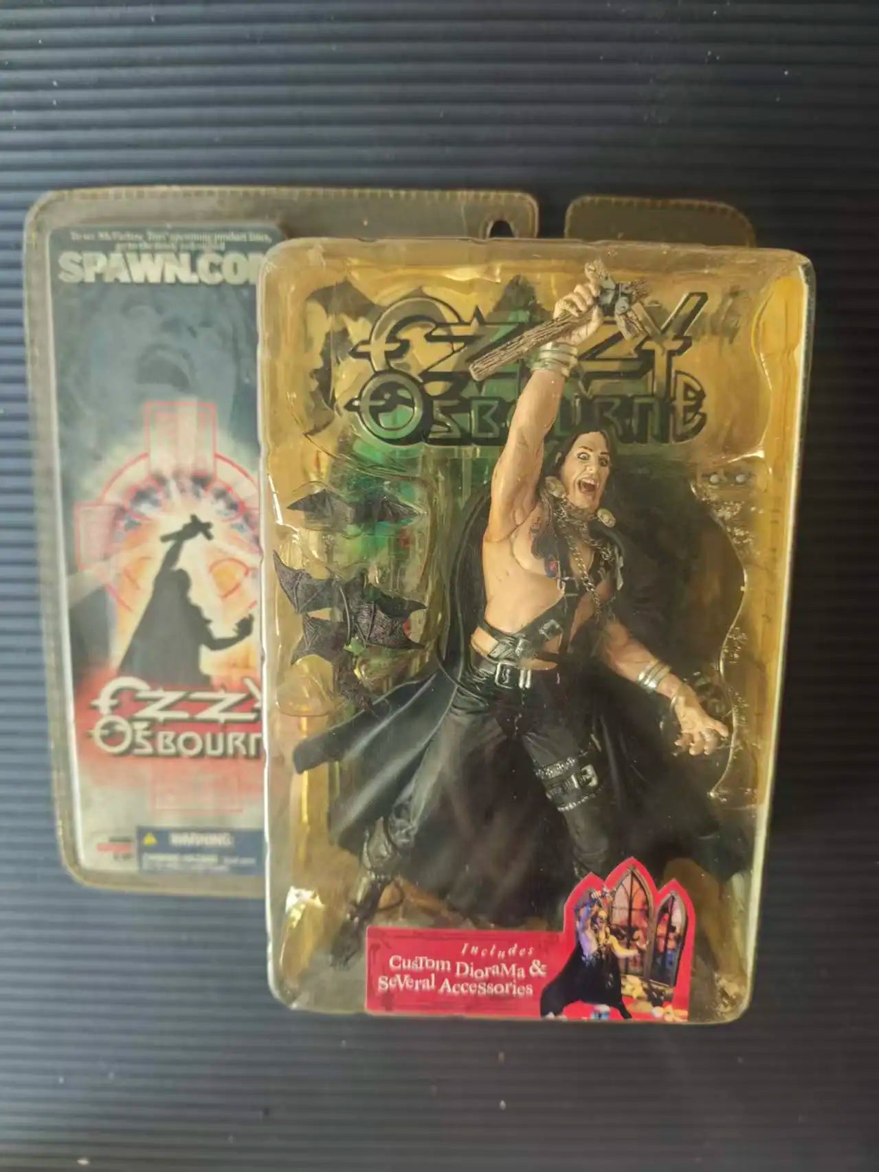 Ozzy Osbourne Diorama Action Figure 2003  Toys Factory Sealed Rare Collectible Statue Model Slightly Yellow For Hobby Collectors