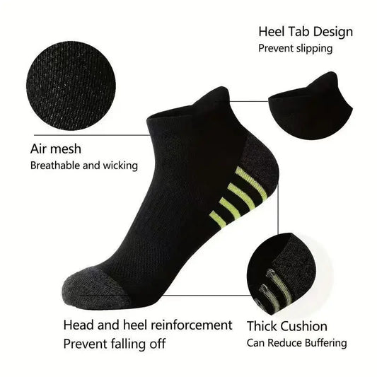 12Pairs Men's plus Size Sports Socks EU39-46 Breathable Comfortable Black White Leisure Outdoor Short Socks for Men