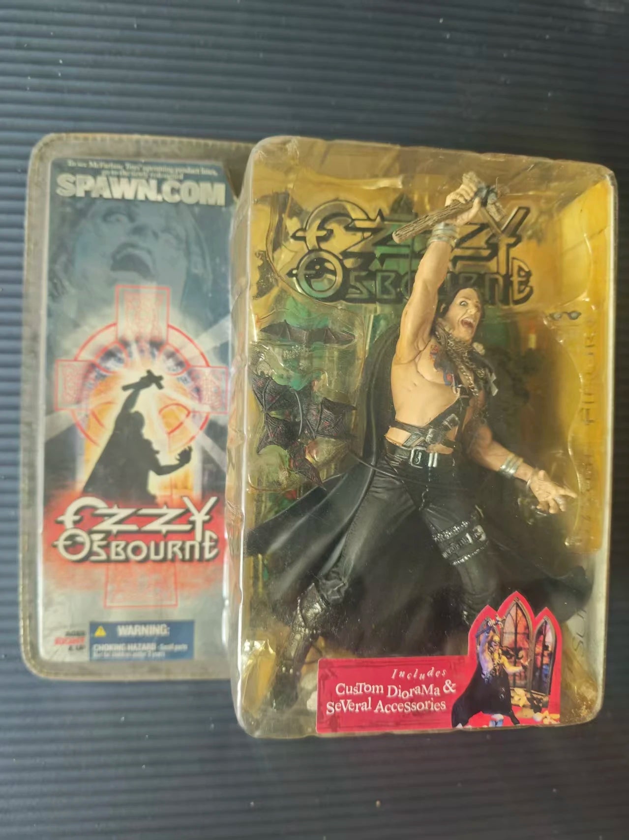 Ozzy Osbourne Diorama Action Figure 2003  Toys Factory Sealed Rare Collectible Statue Model Slightly Yellow For Hobby Collectors