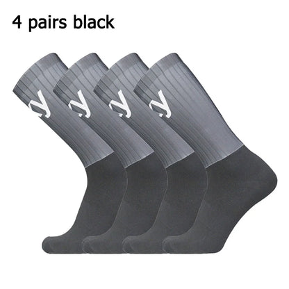 Summer 4 pairs of breathable black and white bicycle socks  anti slip silicone professional outdoor sports running socks