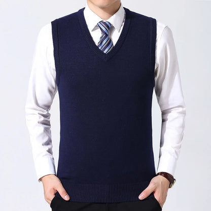 2025 New Fashion Brand Sweater Man Pullovers Vest Slim Fit Jumpers Knitwear Sleeveless Winter Korean Style Casual Clothing Men