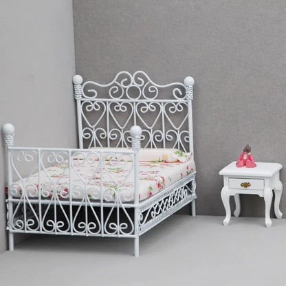 1:12 Dollhouse Mini Single/Double Bed Home Bedroom Furniture Toy Gift Living Room Furniture Model Beautiful Handmade Iron Toy