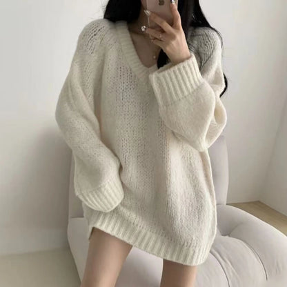 plus Size Lazy Style V-Neck Soft Cozy Knitted Sweater Women's Autumn Winter Loose Small Figure Top Retro Style Loose Fit Knit...