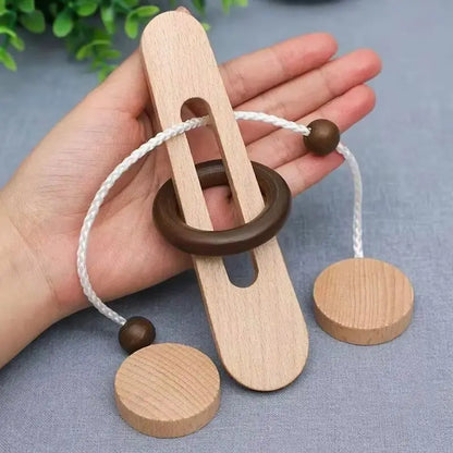 3D Wooden Interlocking Ring Puzzle Logic Spatial Thinking Training Brain Teaser Game Focus Desktop Toy for Adults and Hobbyists