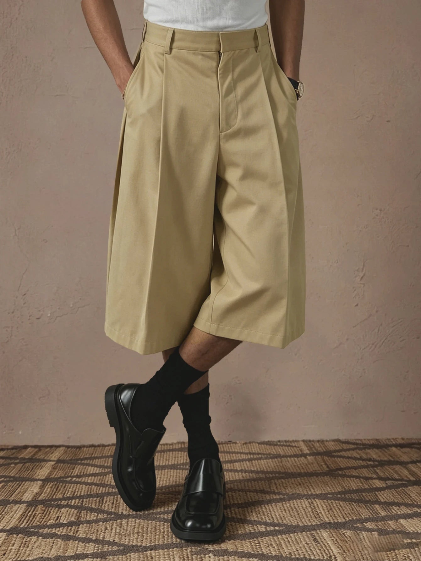 2026 SS New Arrival Men Solid Woven 7/8 Suit Pants Button Pleated Loose Straight Cropped Daily Street Trousers