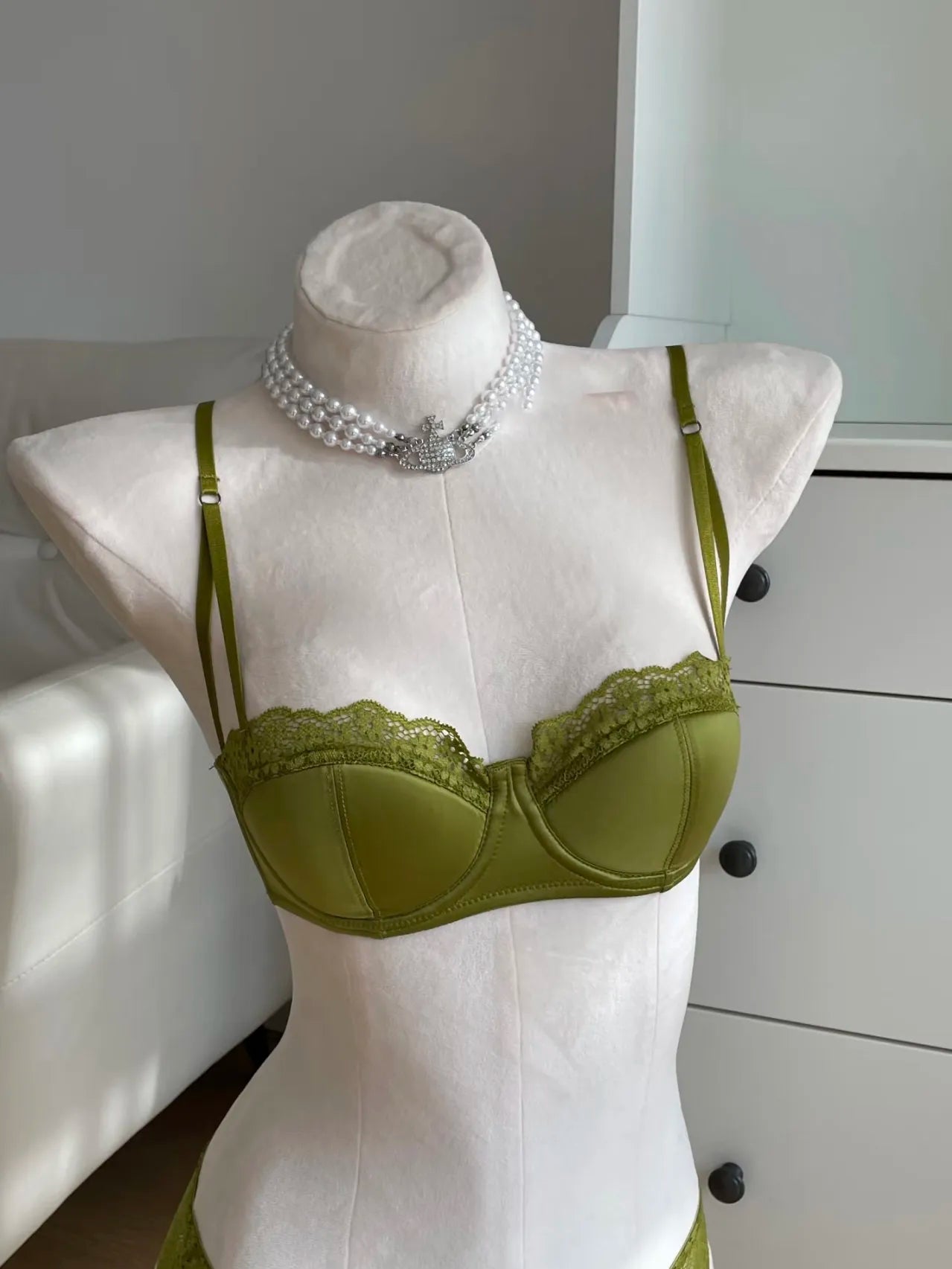 Hot Sale French Style Lace Satin Lingerie Set For Women, Sexy Push Up Thin Comfortable Breathable Daily Wear Intimates Bra Set
