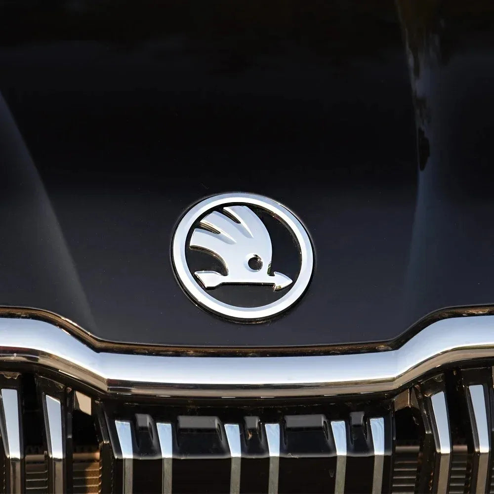 Skoda Car Trunk Stickers 80mm 90mm ABS Rear Emblem for Karoq Octavia Yeti Citigo Superb Fabia Kamiq Kodiaq VRS Rapid Front Hood
