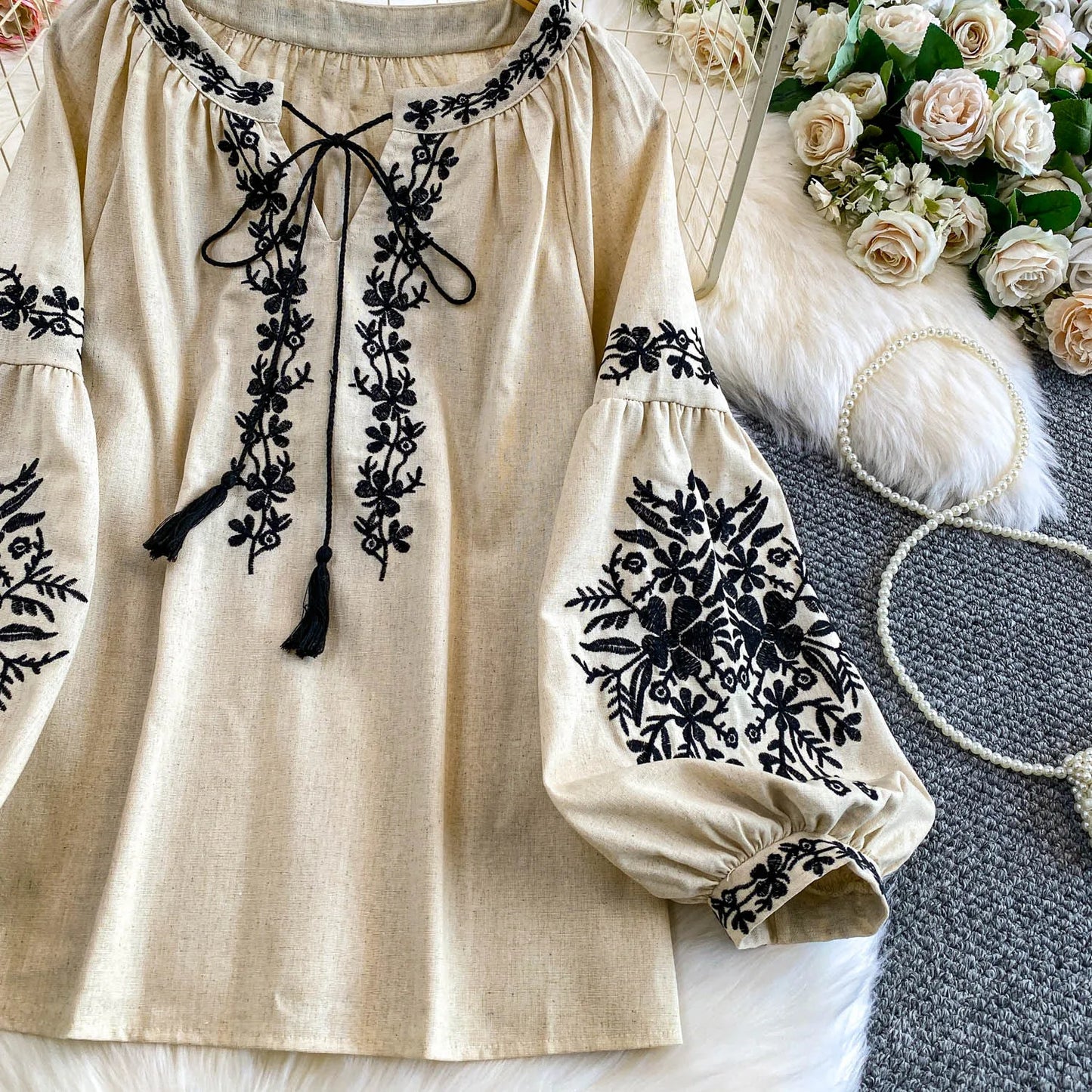 Bohemian Vacation Style Women's Shirt round Neck Lantern Sleeve Embroidery Heavy Work Autumn Design Sense Knot Design Top