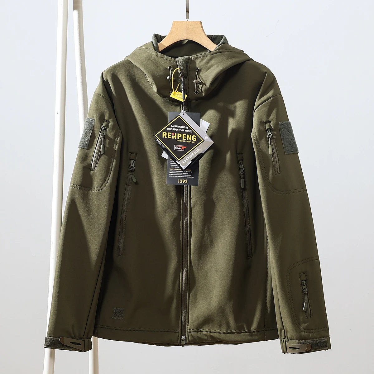 ARC New Storm Jacket Outdoor Sports Camping Mountaineering Fashion Men Plus Cashmere Windproof Waterproof Function Storm Jacket