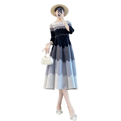 High-end Miyake Style Pleated Dress 2025 Autumn New Slim Flower Bud French Tea Break Skirt Fashionable Gradient Long Skirt Women