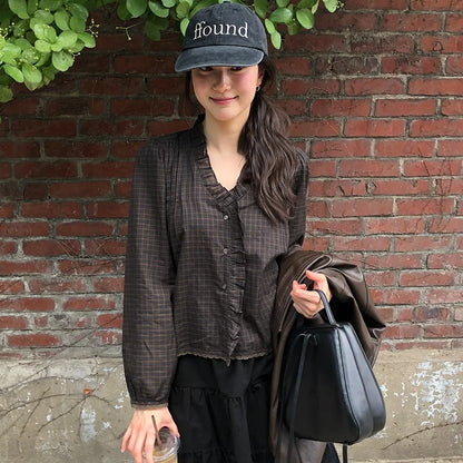 Chic V-Neck Plaid Shirt Women's Sweet Earlet Lace Trim Bubble Sleeve Top Commute Style Loose Fit Skin-Friendly Breathable