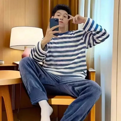 Loose Fit Coral Fleece Pajama Set for Men Winter Comfortable round Neck Plaid Design Home Clothes Youth Large Size Nightwear