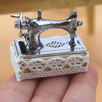 1pc Accessories Miniature Model Toy Simulation Mini Sewing Decoration(Silver)
