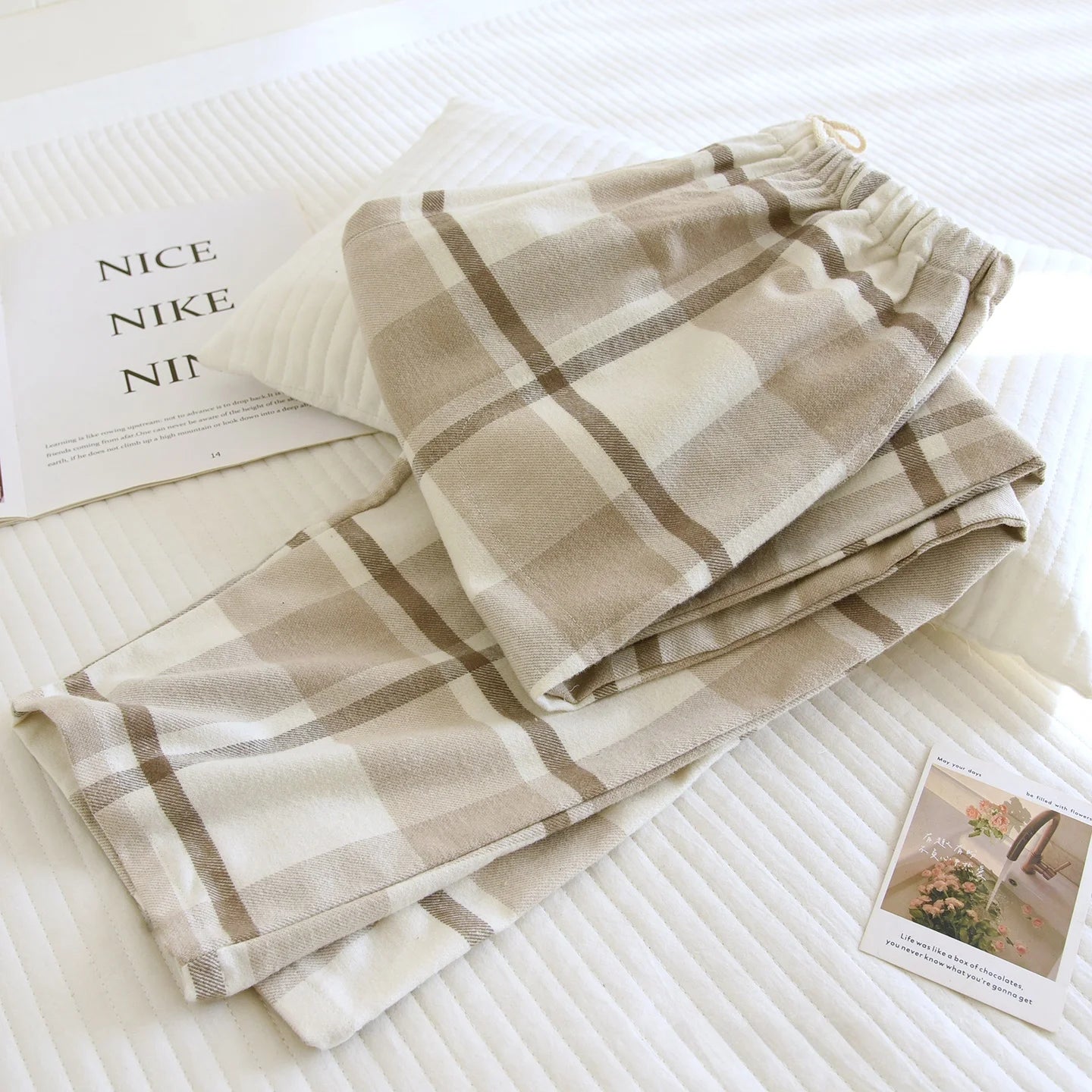 Cotton Flannel Plaid Sleepwear Loose Fit Home Pants Casual Wear for Men And Women Autumn Spring Seasonal Comfortable Long Pants