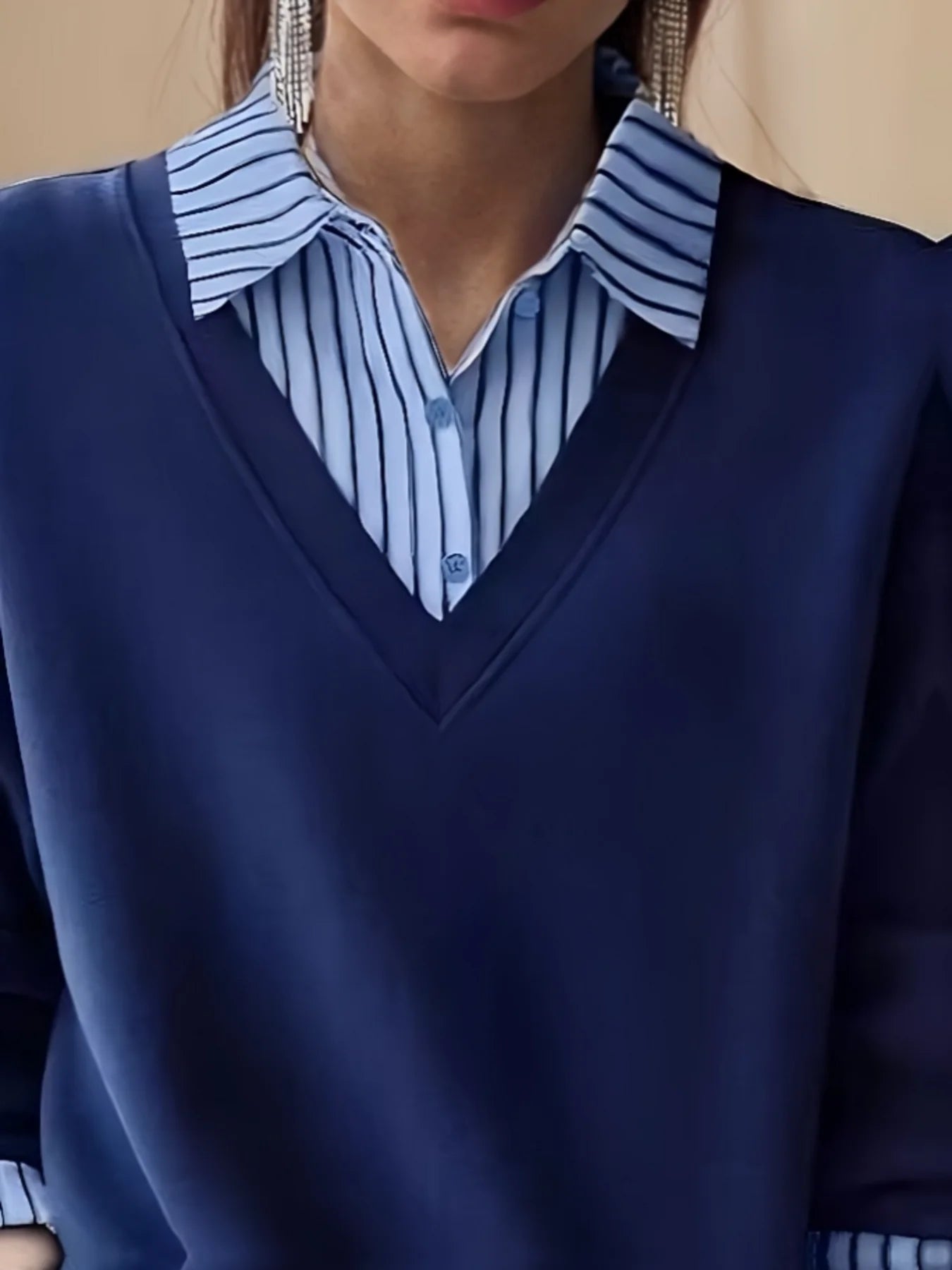 Women's solid-color long-sleeve polo shirt with color-block collar design  stylish and casual knitted top for spring and summer