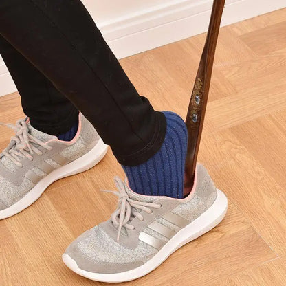 Long Handle Wooden Shoe Horn for Elderly People Home Use Stretchable Clog Puller Household Shoe Scraper Comfortable to Wear