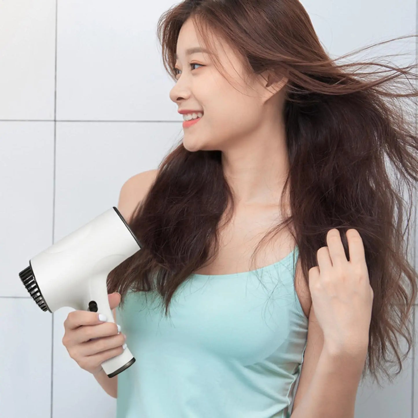 Cordless Hair Dryer 500W Rechargeable Portable Hot Cold Air Blower 2 Speed Low Noise for Travel Home Bathroom Camping Styling