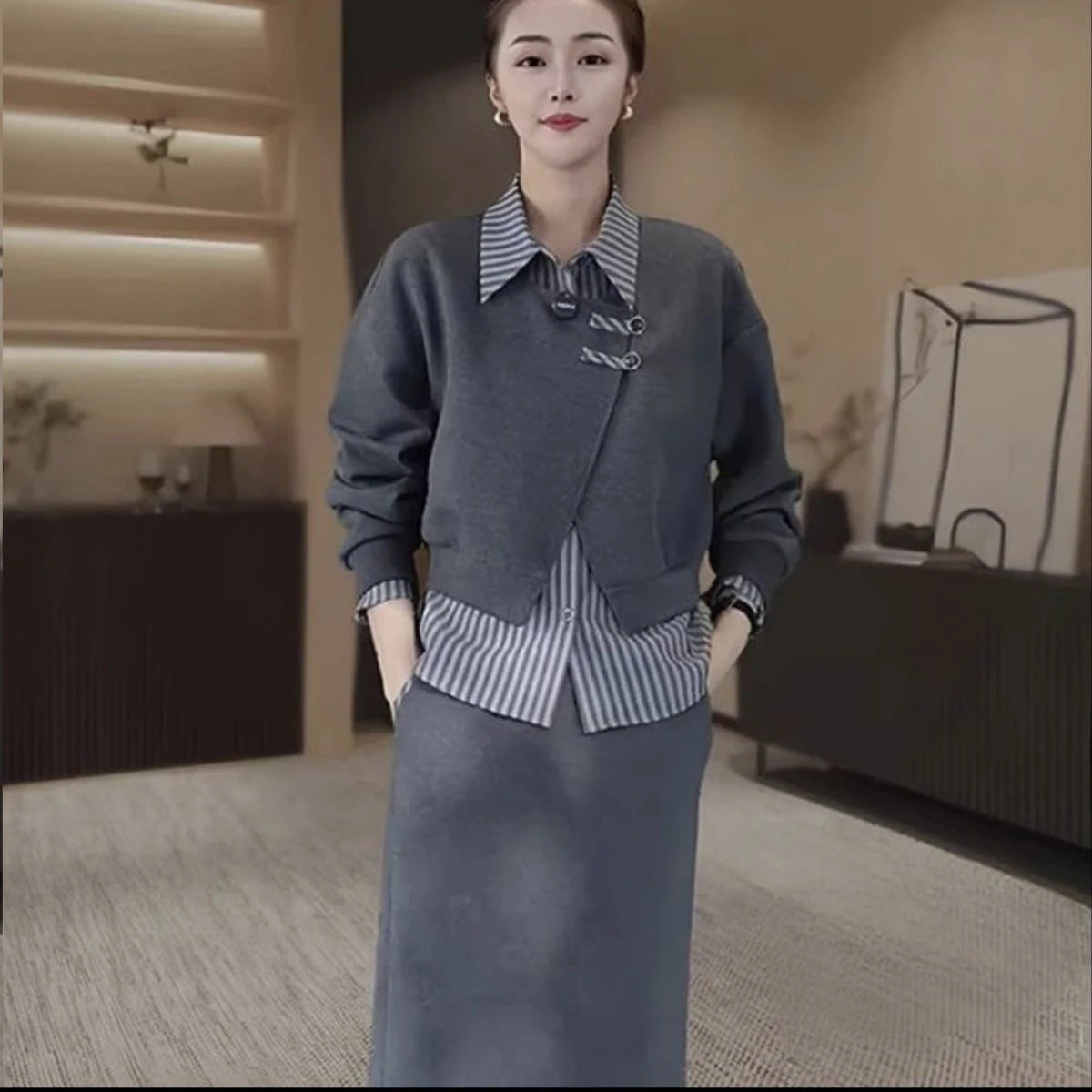 Fashionable Fake Two-Piece Hoodie Split  Skirt Set Women's Long Sleeve  Collar Polyester Fiber Slimming Design Autumn...