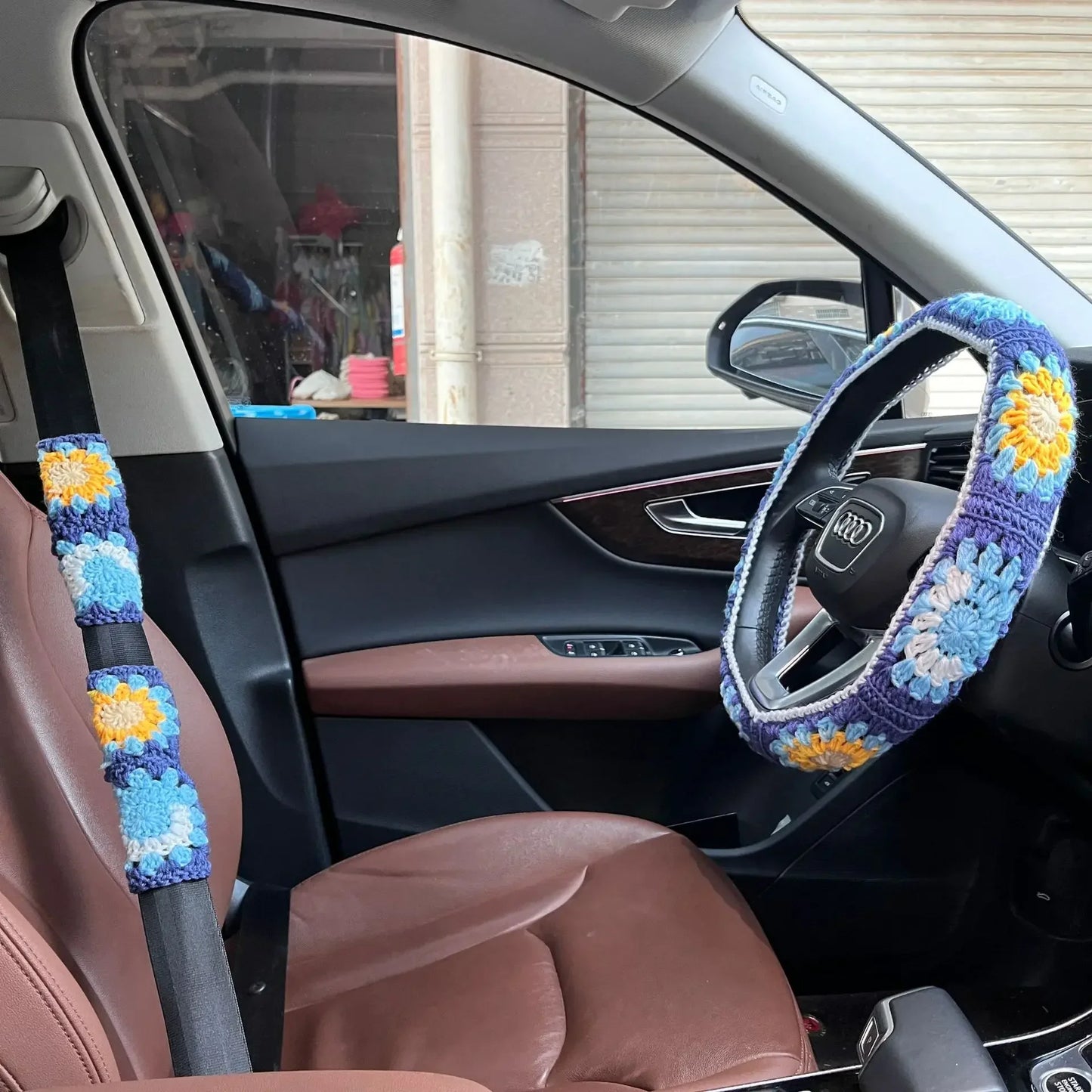 Warm Anti-Slip Hand Crocheted Flower Car Steering Wheel Cover Simple Stylish Winter Car Decor Safe Driving Seat Belt Accessory