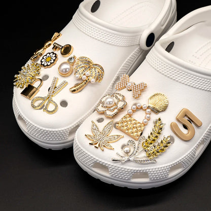 1pcs Golden Metal Shoe Charms Flowers Butterfly Shoe Decorations Four-leaf Clover Hearts Star Pins for Women Girls Favor Gifts