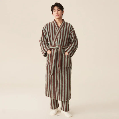 Thickened Extended Winter Warm Couple Sleep Robe Ladies Sleepwear New Style Non Shedding Lamb Velvet Absorbent Bath Robe Men's