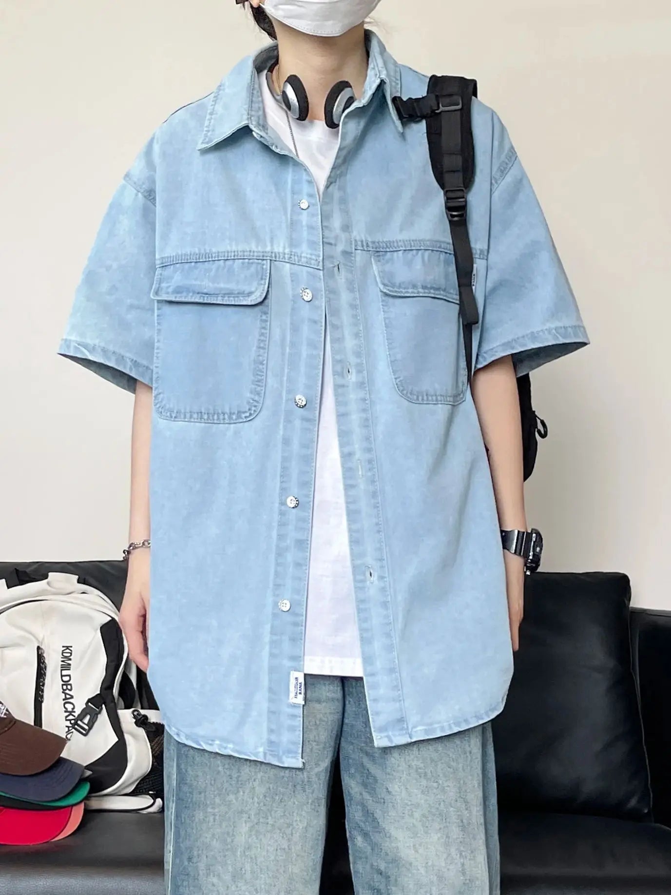 Workwear style denim short sleeved shirt with women's doubles pockets, loose and slimming  versatile daily top