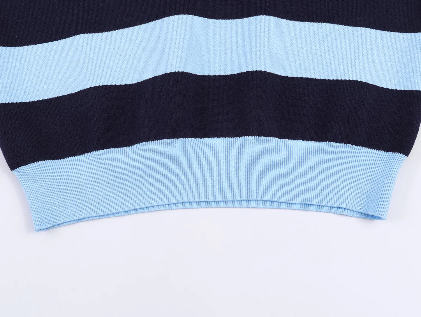 JNLEAOG Fashionable Striped Knitted  Shirt Women's Loose Fit Classic Pattern Long Sleeve Youthful Vitality Autumn New Arr...