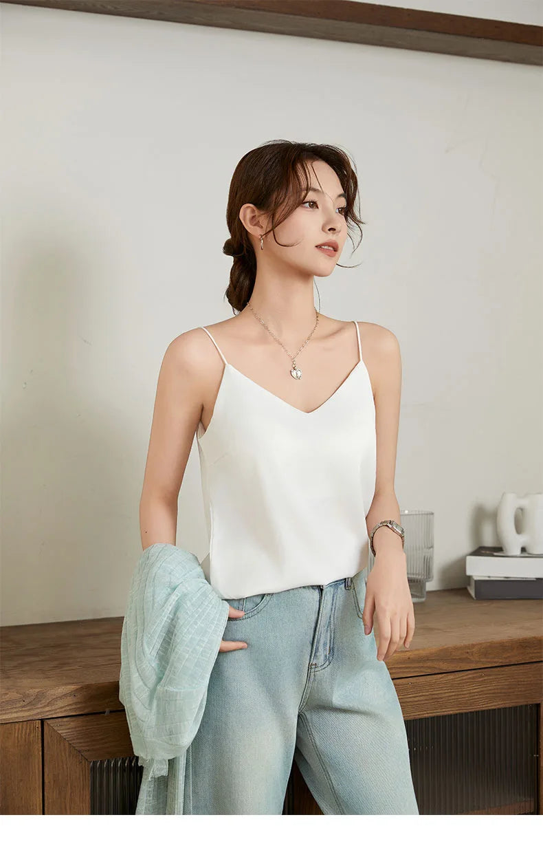 Summer V-neck Strapless Top Women With Bar Pads Breathable Top Suitable for Wearing Over T-Shirts