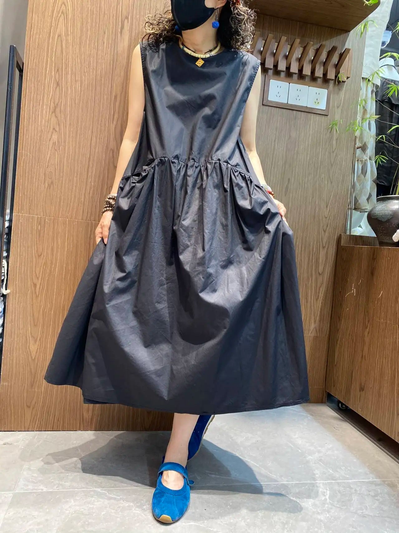 Minimalist Style Pleated Sleeveless Dress Women Black Waist-cinching Casual Long Dress Black XY335