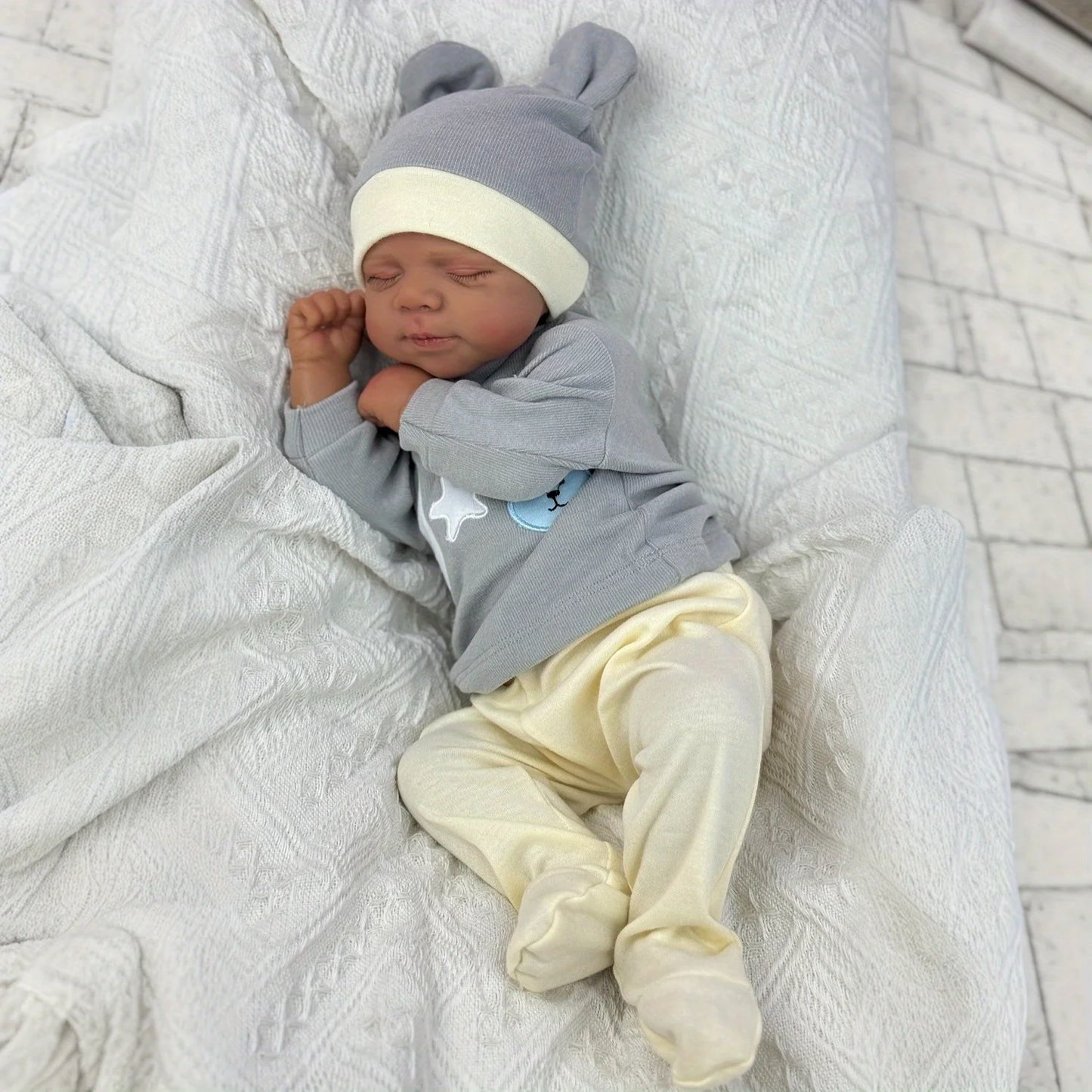 AONPENG 45cm 18inch Smiling Asleep Reborn Doll, Black Skin, Vinyl Limbs & Cloth Body, Handmade Collectible Birthday Gift