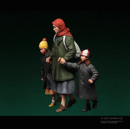 1/35 Casting Resin Model Assembly Kit Wandering Civilian 10 Person Set Model Unpainted