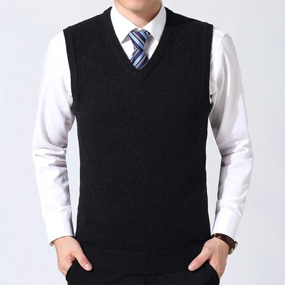 2025 New Fashion Brand Sweater Man Pullovers Vest Slim Fit Jumpers Knitwear Sleeveless Winter Korean Style Casual Clothing Men