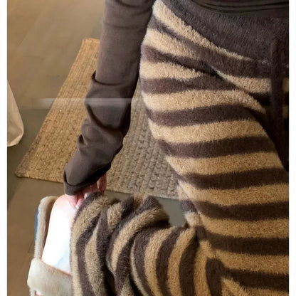 Cozy Coral Fleece Thickened High Waist Wide Leg Pants Women's Winter Home Leisure Trousers Stripe Pattern Soft Plush Sleepwear