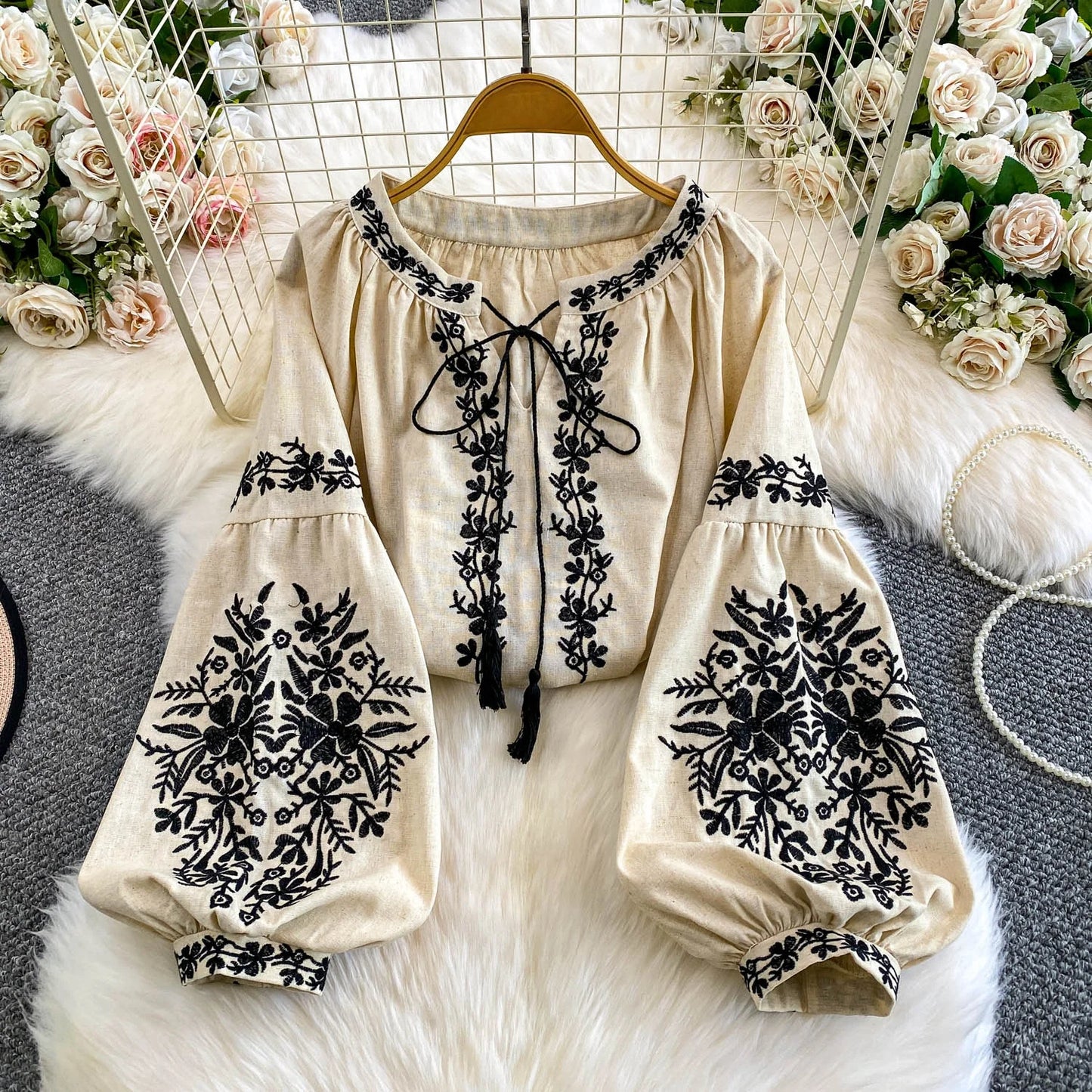Bohemian Vacation Style Women's Shirt round Neck Lantern Sleeve Embroidery Heavy Work Autumn Design Sense Knot Design Top