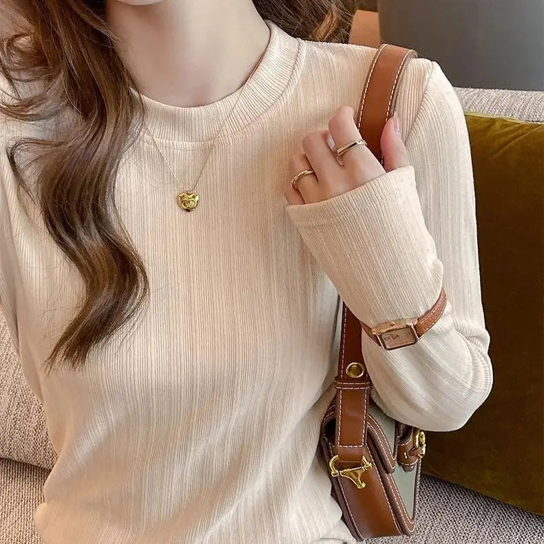 Women’s Soft-Wear Top Ribbed Crew-Neck Base Layer, Long-Sleeved T-Shirt Suitable for Layering or Wearing on Its Own