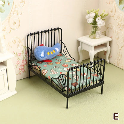 1:12 Dollhouse Mini Single/Double Bed Home Bedroom Furniture Toy Gift Living Room Furniture Model Beautiful Handmade Iron Toy
