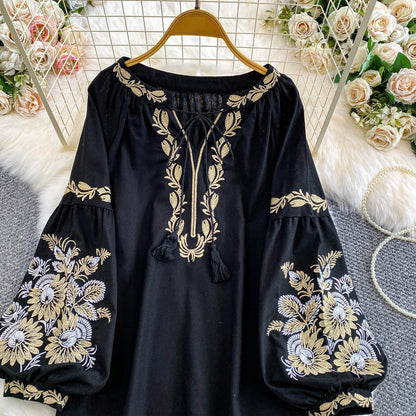 Bohemian Vacation Style Women's Shirt round Neck Lantern Sleeve Embroidery Heavy Work Autumn Design Sense Knot Design Top