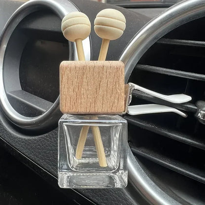 Car Perfume Pendant Hanger Fragrance Air Freshener Empty Glass Perfume Diffuser Bottle Aromatherapy Decor Bottle with Vent Clip
