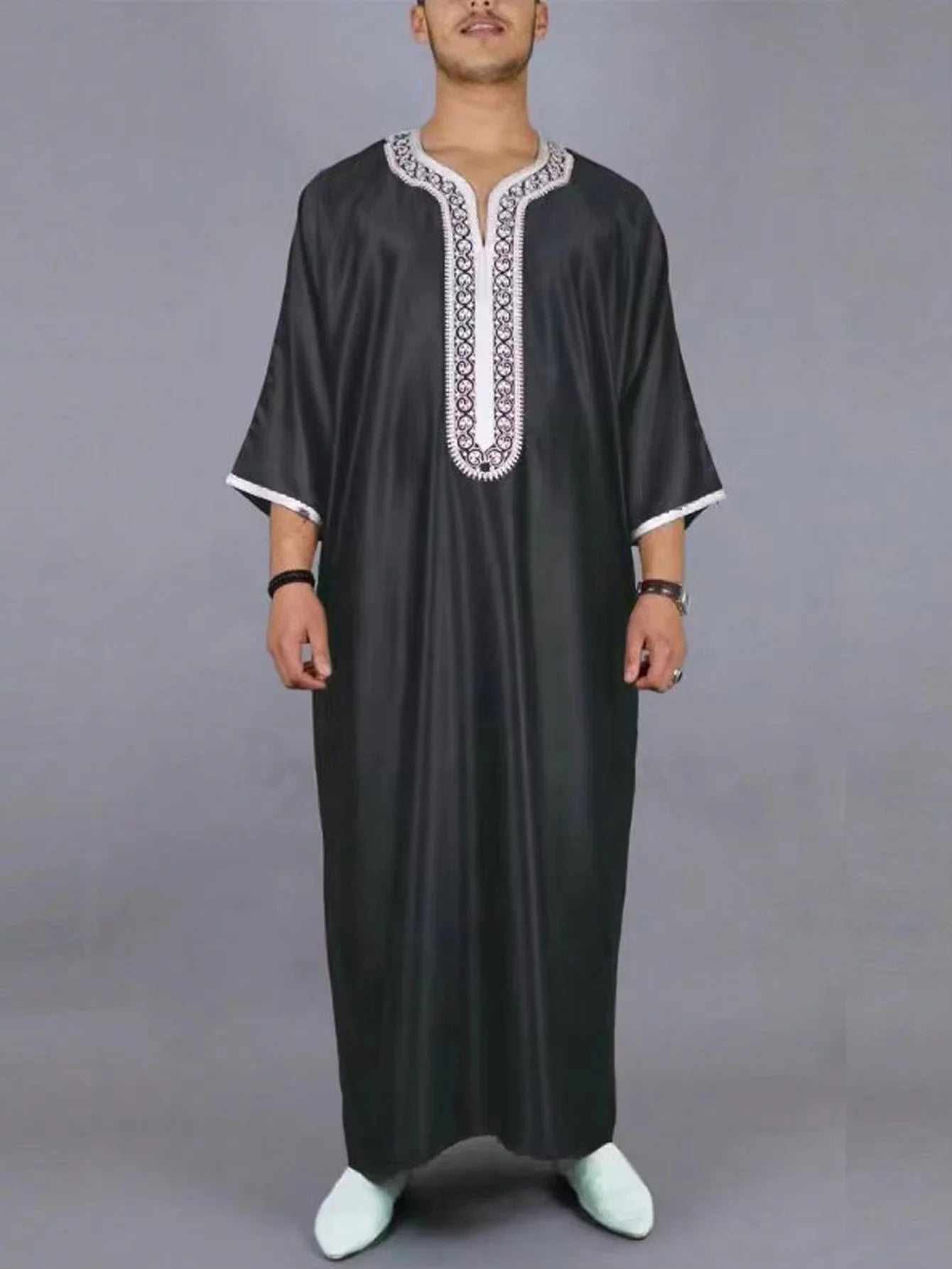 Moroccan ethnic style men's robe, Muslim Eid al Fitr formal attire, luxurious embroidered men's robe, exquisite design robe