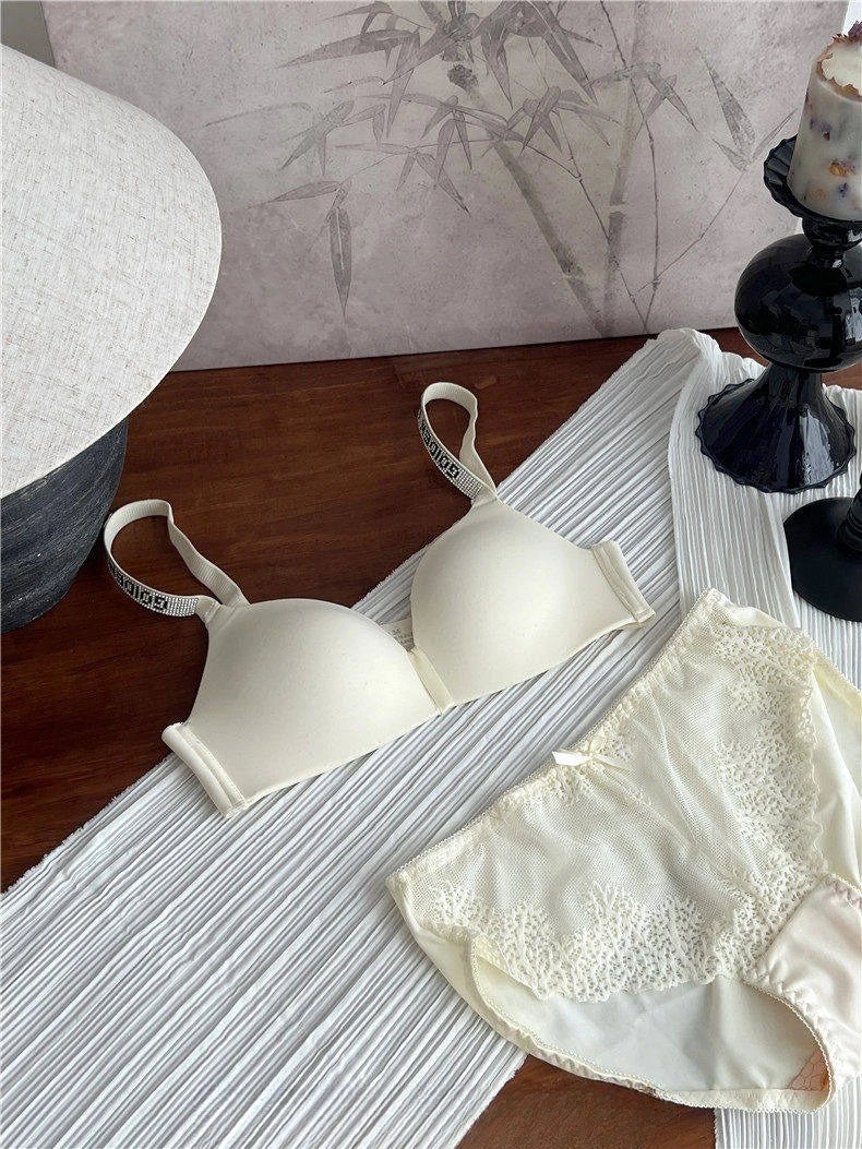Hot Sale Sexy Letter Rhinestone Strap Bra Set Seamless Thin Summer Light Push Up Anti Sagging Comfortable Women Lingerie Set