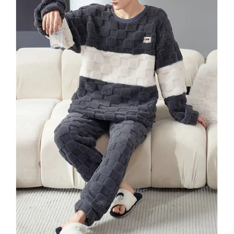 Thickened Warm Sleepwear for Winter Men Coral Velvet Plus-Size Loungewear Two-Piece Set of Soft Flannel Long-Sleeved Pajamas